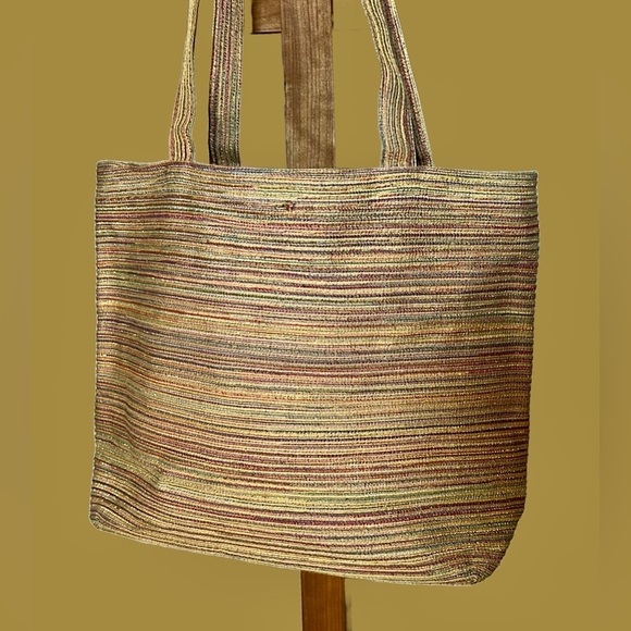Scala Woven Beach Summer Tote Bag in Browns & Metallic Gold with Zip Closure - Picture 7 of 16